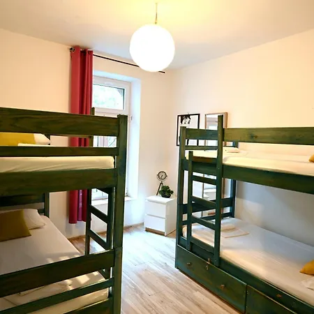 Hostel White Rabbit *