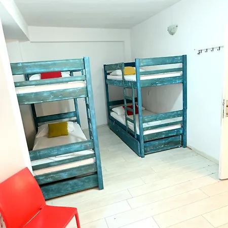 Hostel White Rabbit Hvar Town