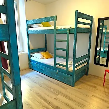 Hostel White Rabbit *