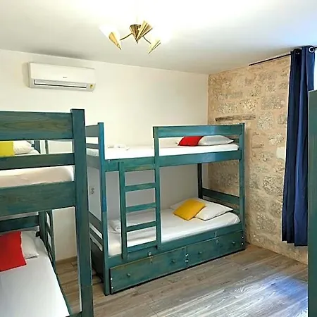Albergue White Rabbit Hvar Town
