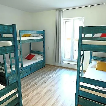 Hostel White Rabbit *