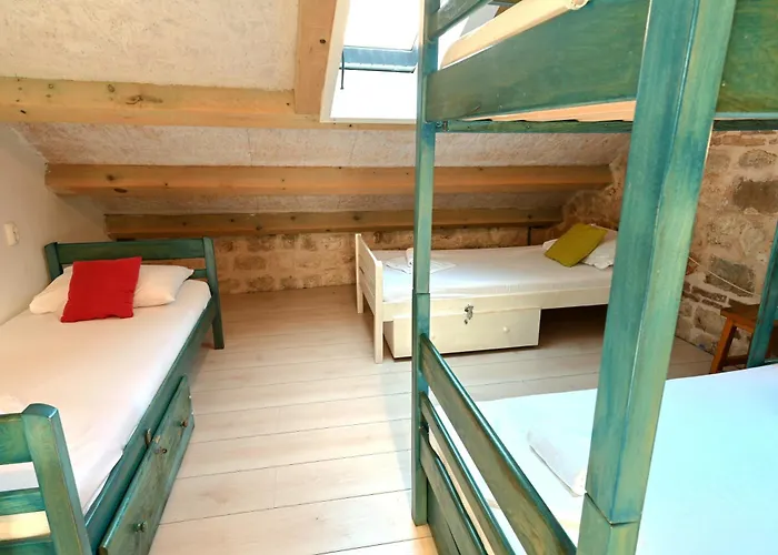 Ostello White Rabbit Hvar Town